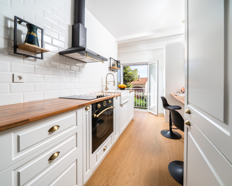 Wederverkoop - Vrijstaande Villa - Urb. La Marina