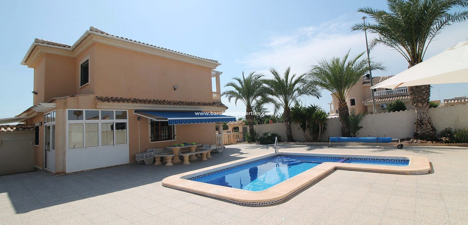 Wederverkoop - Vrijstaande Villa - Urb. La Marina