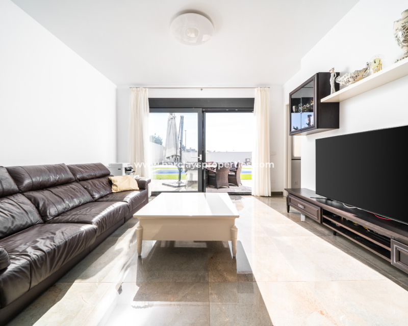 Wederverkoop - Vrijstaande Villa - Urb. La Marina