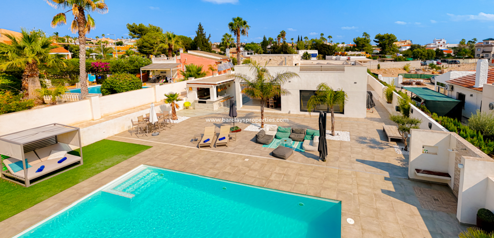 Wederverkoop - Vrijstaande Villa - Urb. La Marina