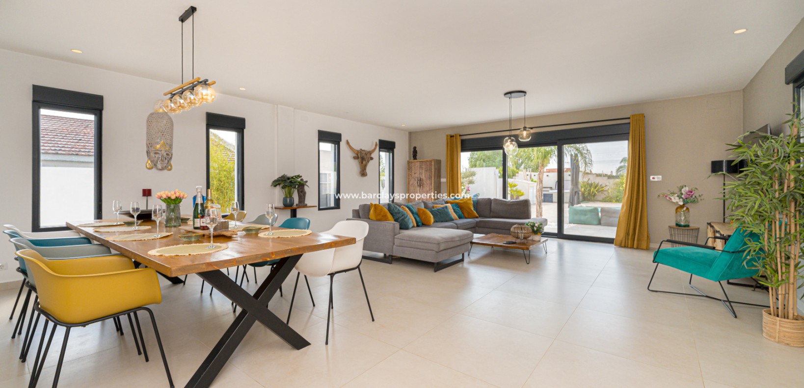 Wederverkoop - Vrijstaande Villa - Urb. La Marina