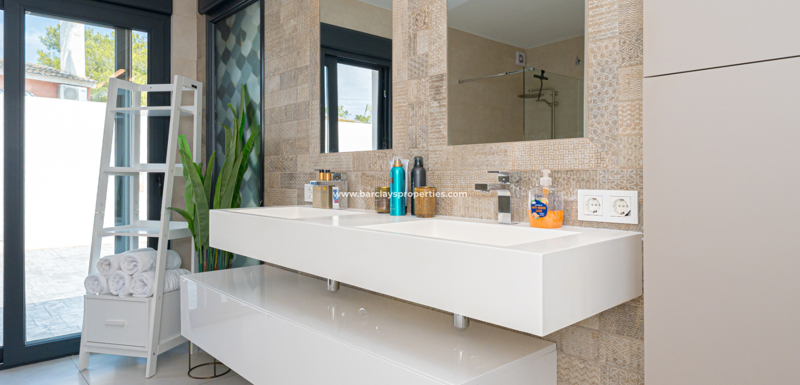 Wederverkoop - Vrijstaande Villa - Urb. La Marina