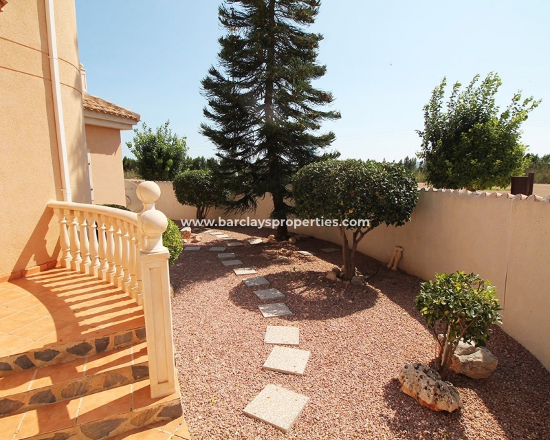 Wederverkoop - Vrijstaande Villa - Urb. La Marina