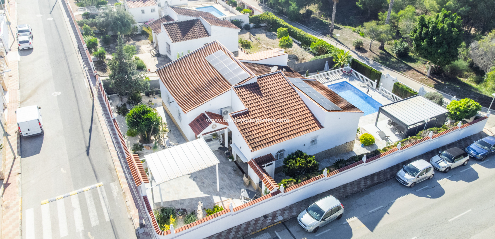 Wederverkoop - Vrijstaande Villa - Urb. La Marina