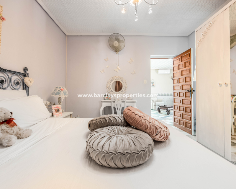 Wederverkoop - Vrijstaande Villa - Urb. La Marina