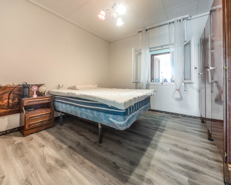 Wederverkoop - Vrijstaande Villa - Urb. La Marina