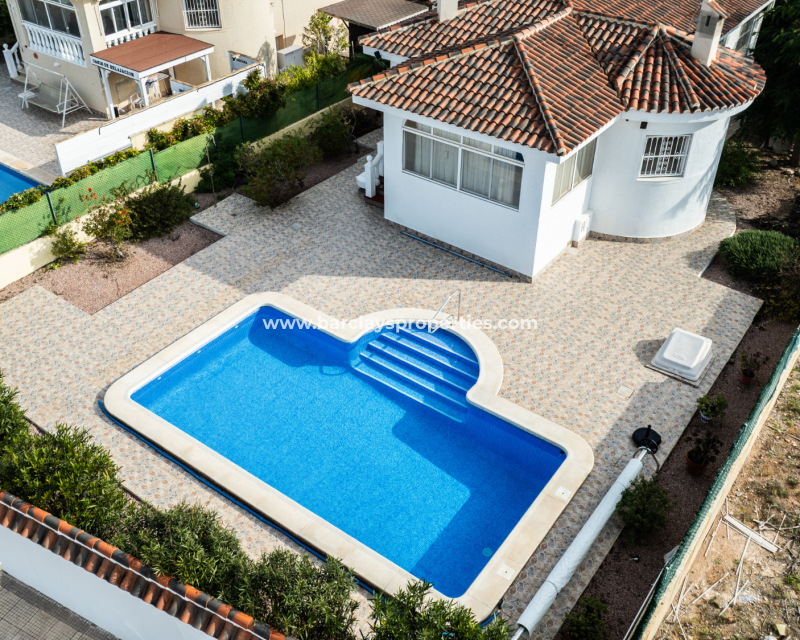 Wederverkoop - Vrijstaande Villa - Urb. La Marina