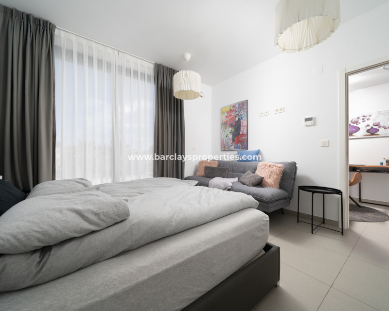 Wederverkoop - Vrijstaande Villa - Urb. La Marina