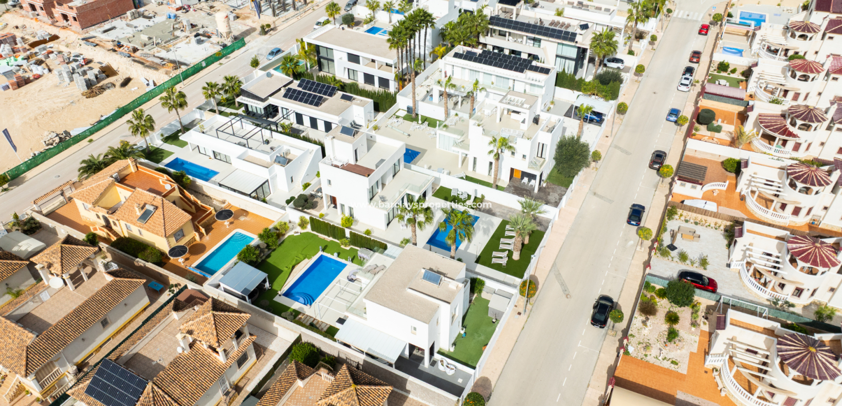 Wederverkoop - Vrijstaande Villa - Urb. La Marina