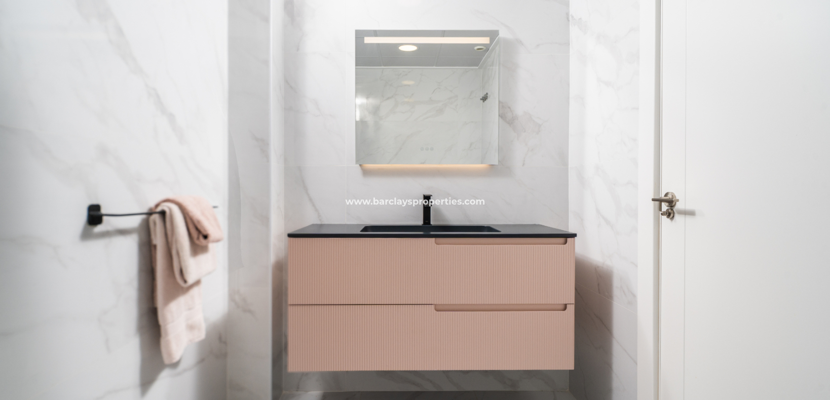 Wederverkoop - Vrijstaande Villa - Urb. La Marina