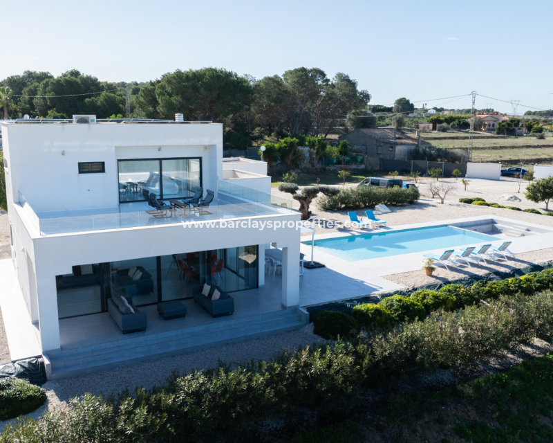 Wederverkoop - Vrijstaande Villa - Urb. La Marina