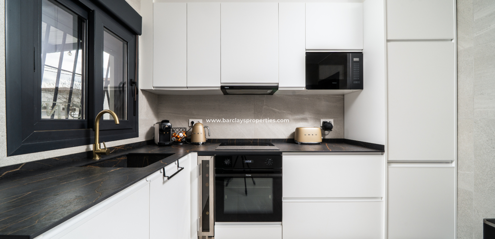 Wederverkoop - Vrijstaande Villa - Urb. La Marina