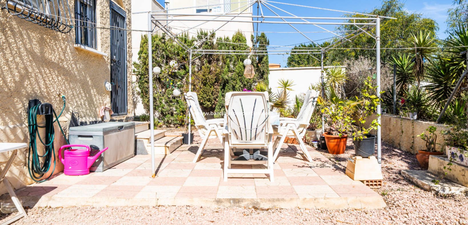 Wederverkoop - Vrijstaande Villa - Urb. La Marina