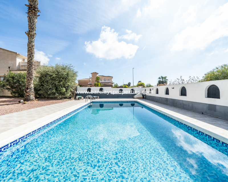 Wederverkoop - Vrijstaande Villa - Urb. La Marina