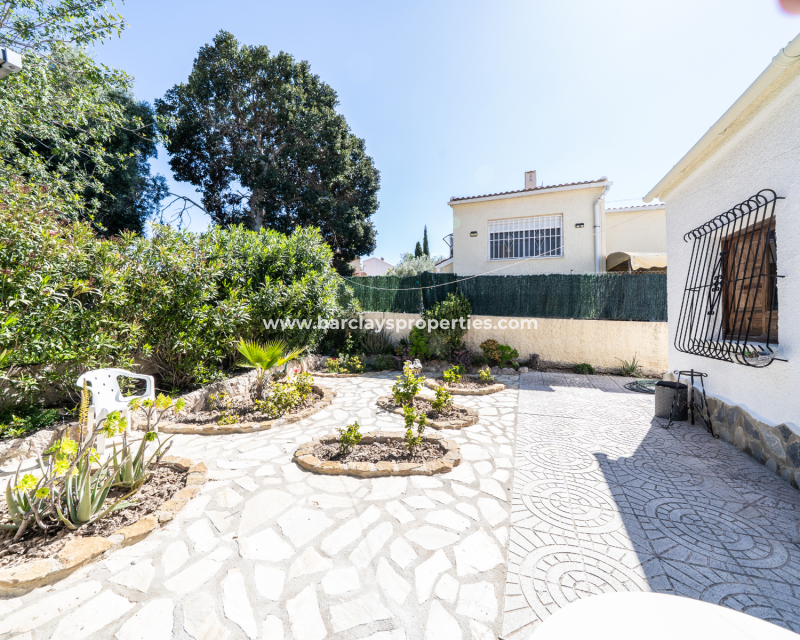 Wederverkoop - Vrijstaande Villa - Urb. La Marina