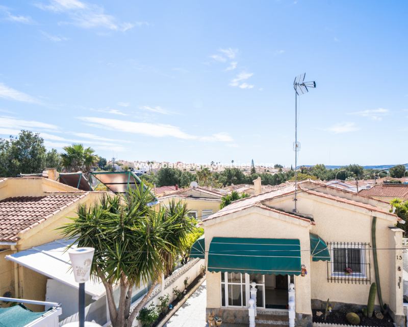 Wederverkoop - Vrijstaande Villa - Urb. La Marina