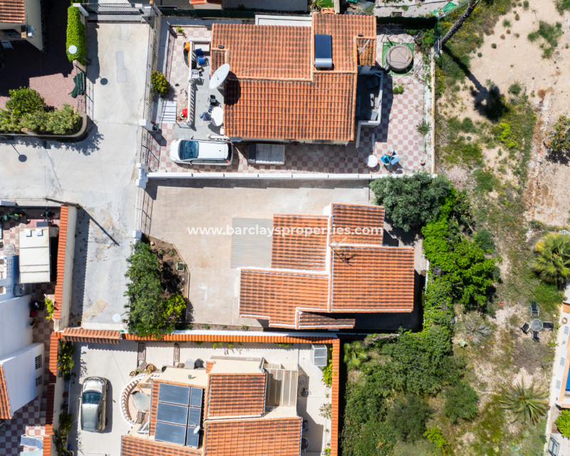 Wederverkoop - Vrijstaande Villa - Urb. La Marina