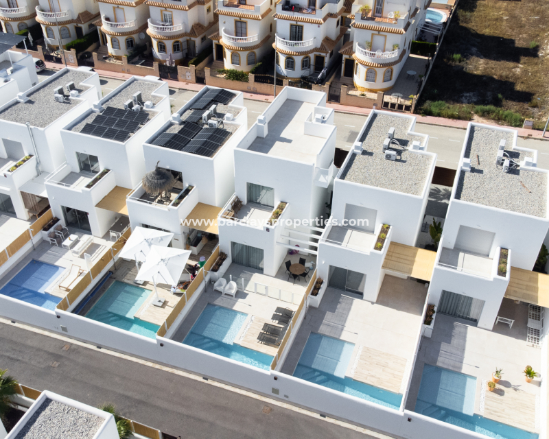 Wederverkoop - Vrijstaande Villa - Urb. La Marina