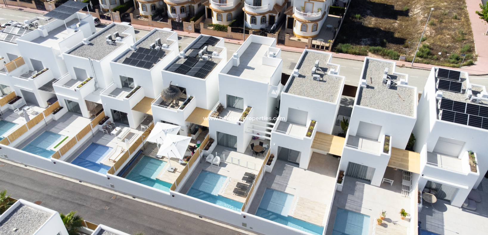 Wederverkoop - Vrijstaande Villa - Urb. La Marina