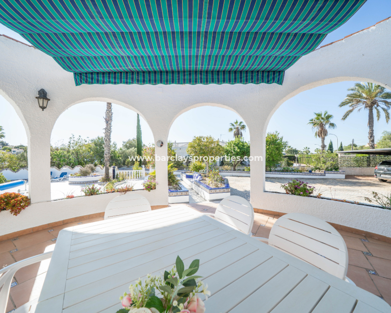 Wederverkoop - Vrijstaande Villa - Urb. La Marina