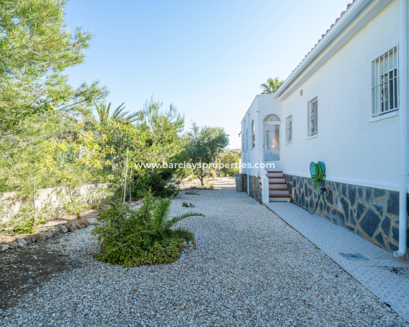 Wederverkoop - Vrijstaande Villa - Urb. La Marina