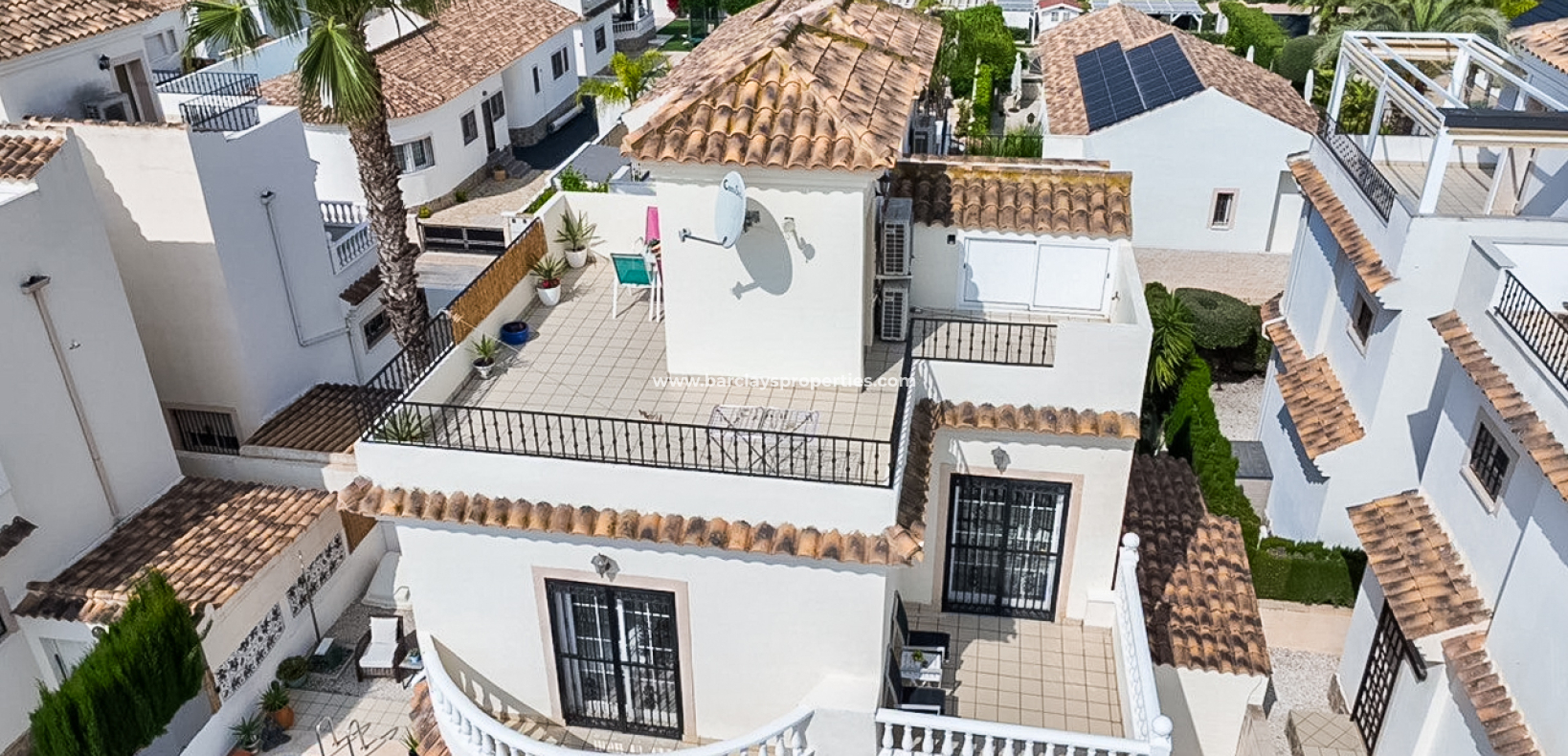 Wederverkoop - Vrijstaande Villa - Urb. La Marina