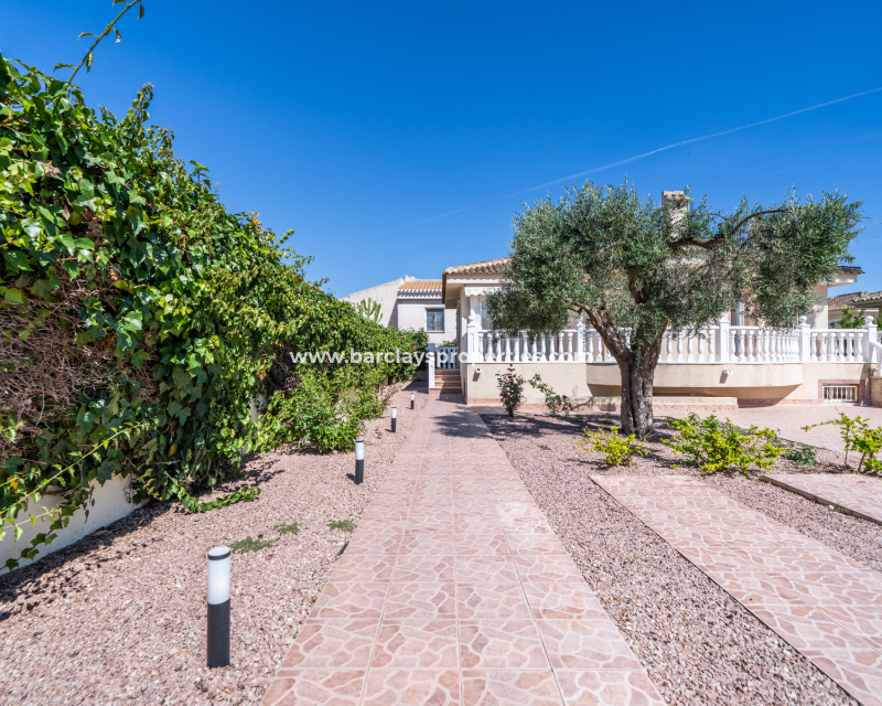 Wederverkoop - Vrijstaande Villa - Urb. La Marina