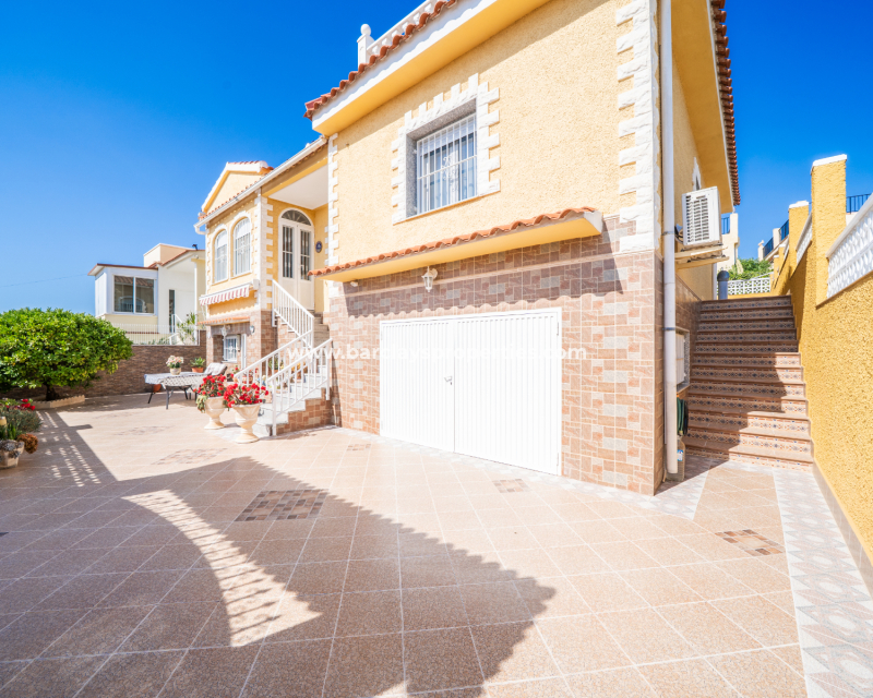 Wederverkoop - Vrijstaande Villa - Urb. La Marina
