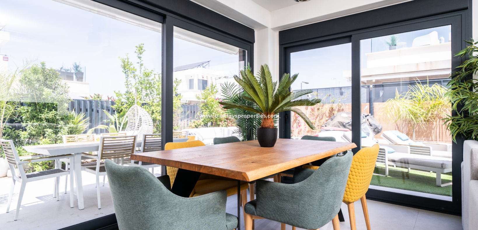Wederverkoop - Vrijstaande Villa - Urb. La Marina