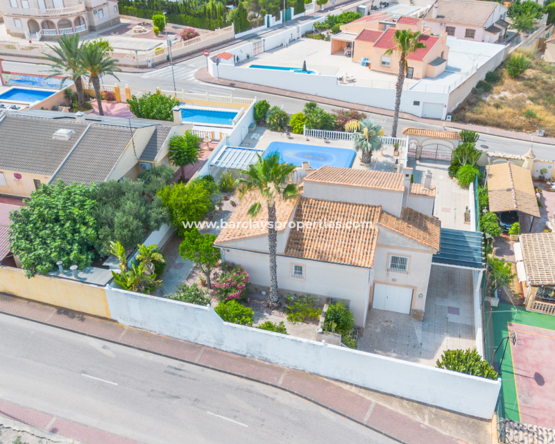 Wederverkoop - Vrijstaande Villa - Urb. La Marina
