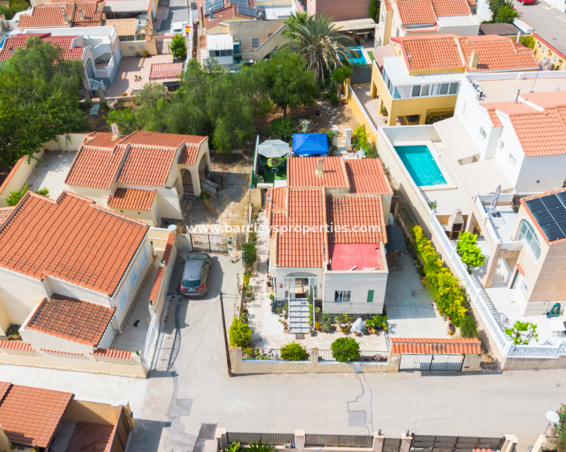 Wederverkoop - Vrijstaande Villa - Urb. La Marina