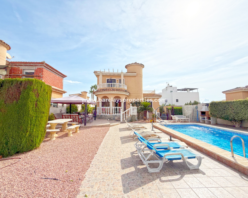 Wederverkoop - Vrijstaande Villa - Urb. La Marina