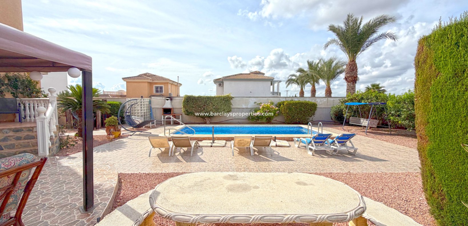 Wederverkoop - Vrijstaande Villa - Urb. La Marina