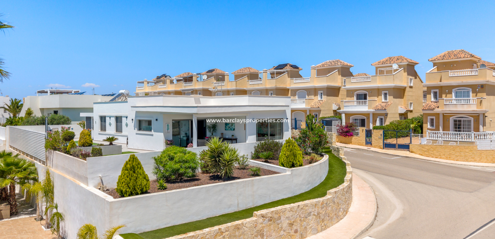 Wederverkoop - Vrijstaande Villa - Urb. La Marina