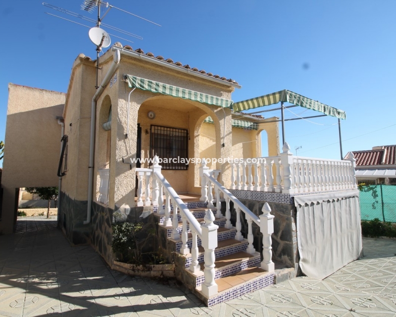 Wederverkoop - Vrijstaande Villa - Urb. La Marina