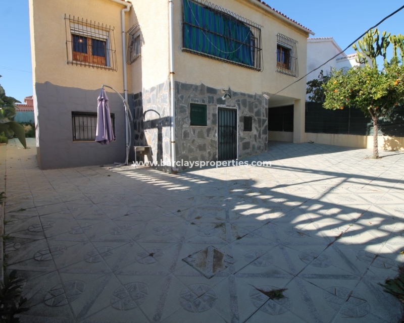 Wederverkoop - Vrijstaande Villa - Urb. La Marina