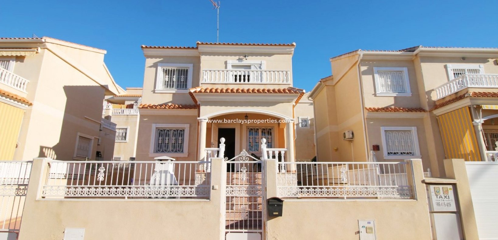 Wederverkoop - Vrijstaande Villa - Urb. La Marina