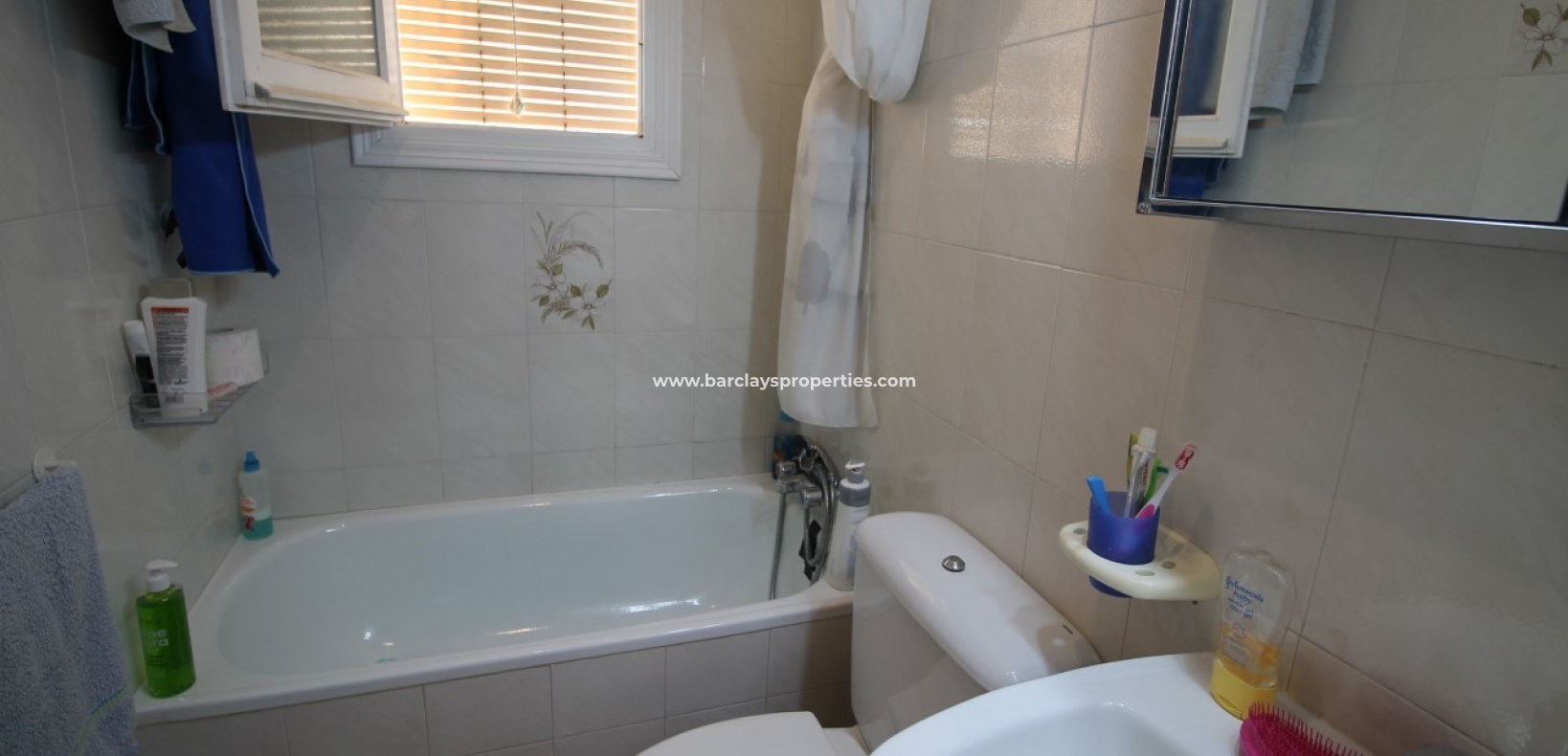 Wederverkoop - Vrijstaande Villa - Urb. La Marina