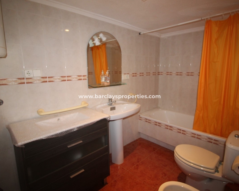 Wederverkoop - Vrijstaande Villa - Urb. La Marina