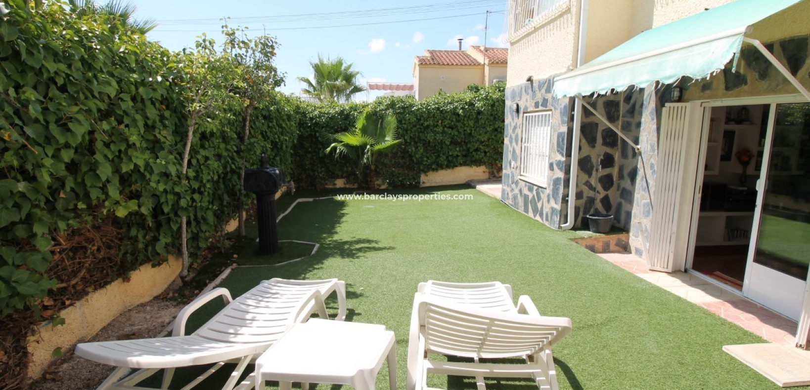 Wederverkoop - Vrijstaande Villa - Urb. La Marina