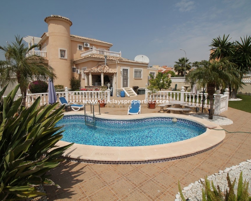 Wederverkoop - Vrijstaande Villa - Urb. La Marina