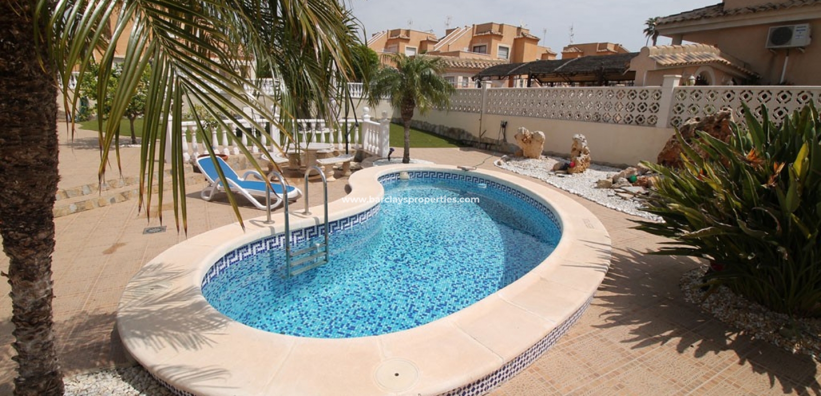 Wederverkoop - Vrijstaande Villa - Urb. La Marina