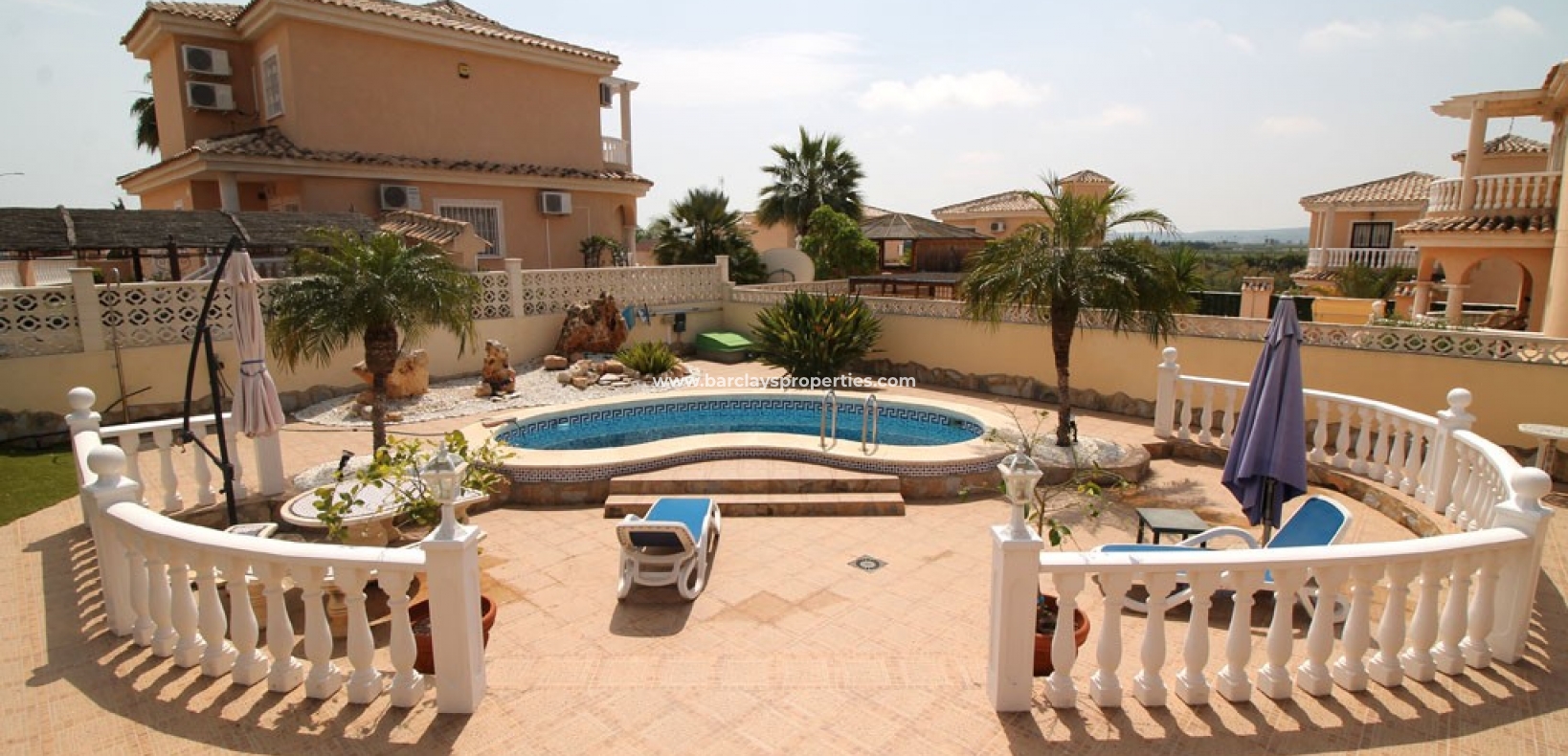 Wederverkoop - Vrijstaande Villa - Urb. La Marina