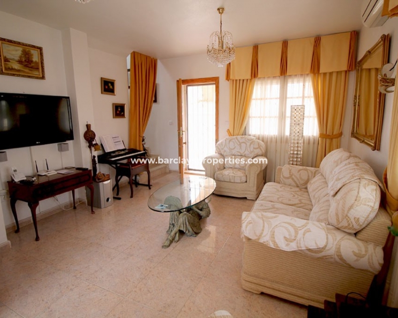 Wederverkoop - Vrijstaande Villa - Urb. La Marina