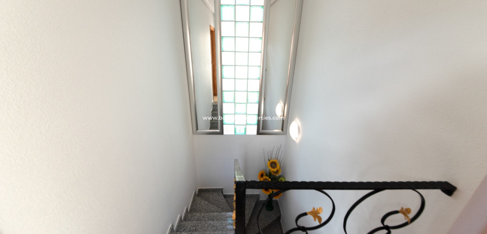 Wederverkoop - Vrijstaande Villa - Urb. La Marina