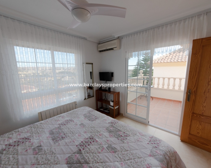 Wederverkoop - Vrijstaande Villa - Urb. La Marina