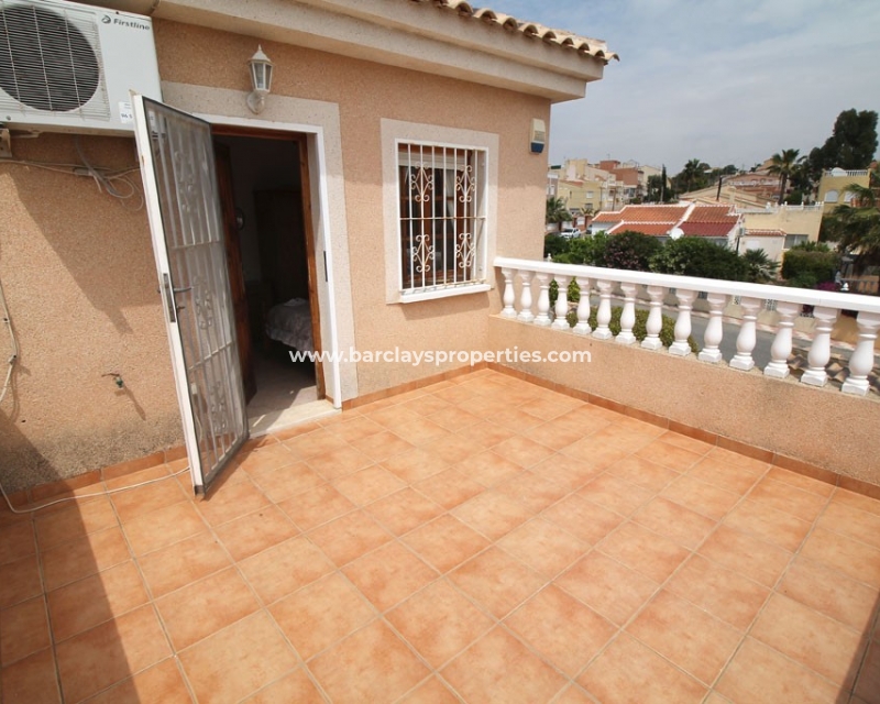 Wederverkoop - Vrijstaande Villa - Urb. La Marina