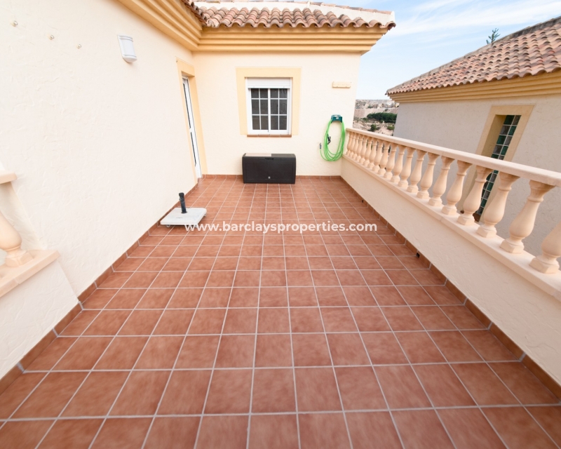 Wederverkoop - Vrijstaande Villa - Urb. La Marina