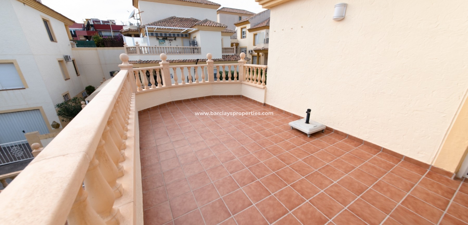 Wederverkoop - Vrijstaande Villa - Urb. La Marina