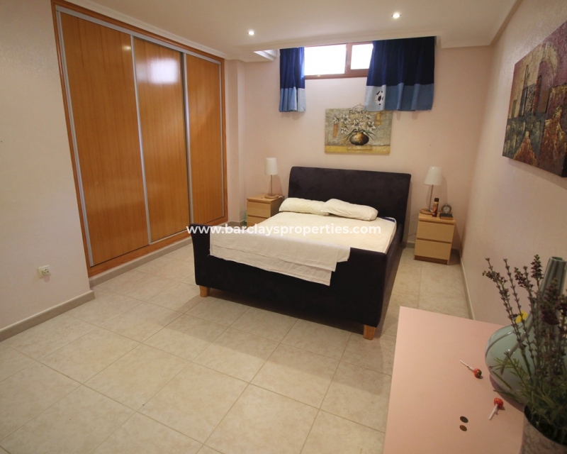 Wederverkoop - Vrijstaande Villa - Urb. La Marina